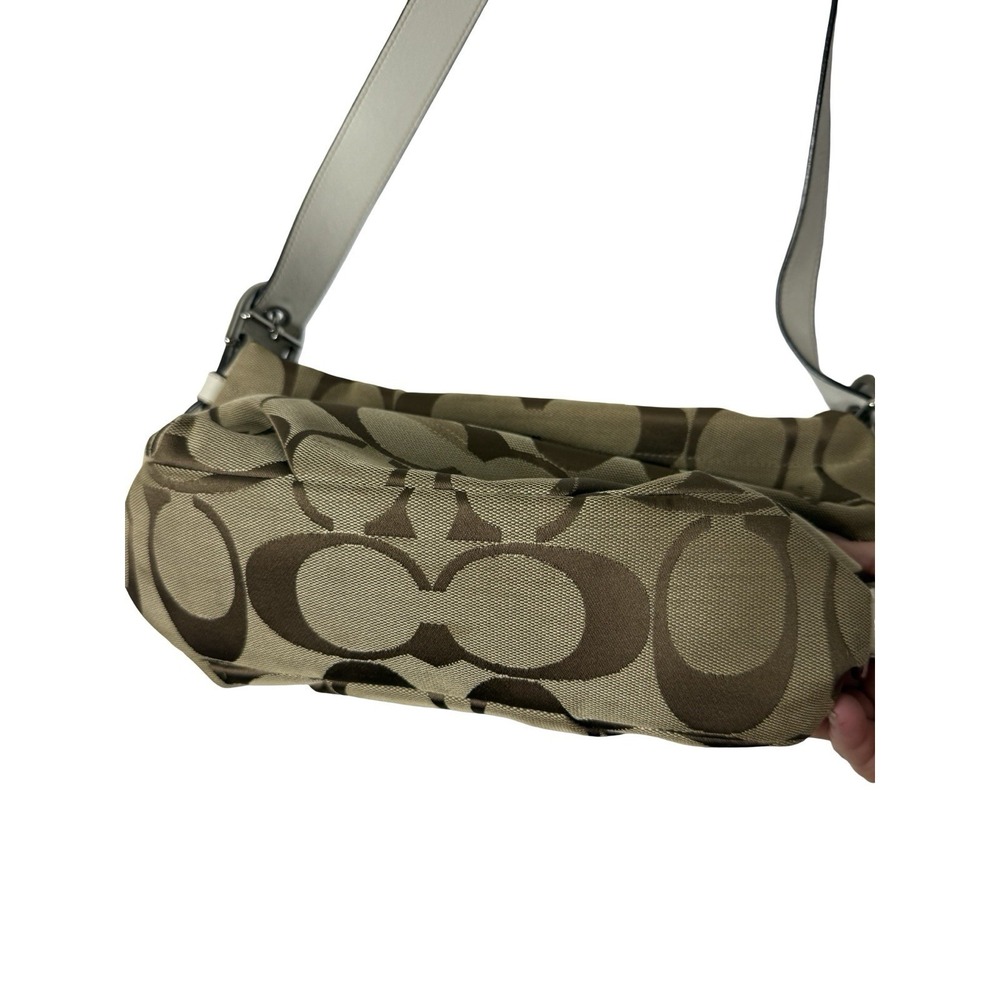 COACH Signature Shoulder Bag F15068 Tan/Brown Canvas/Leather Shoulder Purse. - Picture 4 of 8